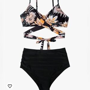 ❣️SALE❣️‼️ Women’s Wrap bikini set size XL NWOT Floral